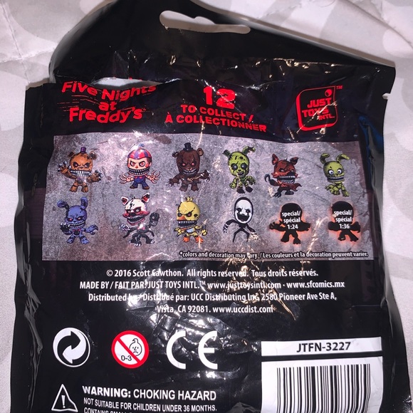 FNAF Vintage 2016 13 Vinyl Figure’s Collectible Backpack Hangers LOT - Picture 14 of 14